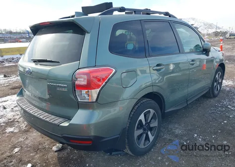 2017 Subaru Forester 2.5I Premium z USA, uszkodzony, nr VIN JF2SJAGC5HH421304